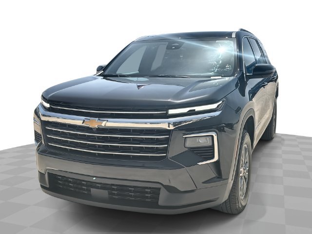 Certified 2026 Chevrolet Traverse LT w/ Driver Confidence Package FWD image 1