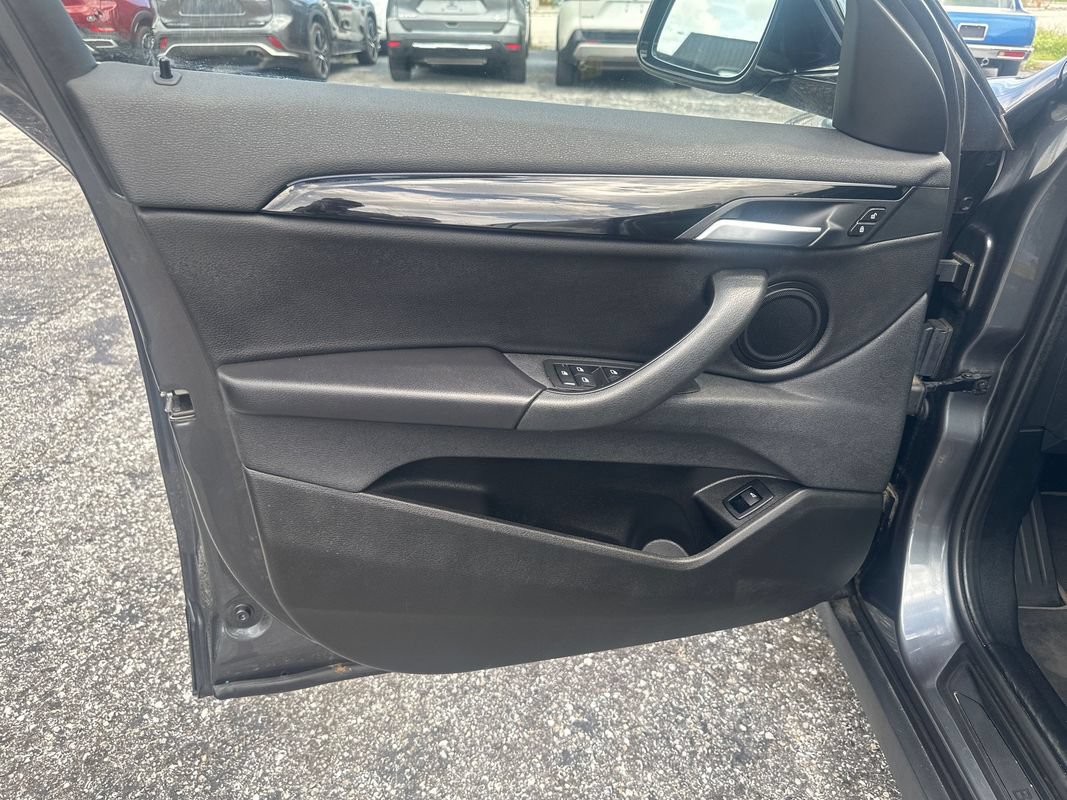 Used 2019 BMW X2 xDrive28i w/ Convenience Package AWD/4WD image 15