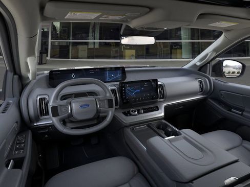 New 2026 Ford Expedition Max Active image 9