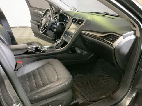 Used 2015 Ford Fusion SE w/ Equipment Group 202A image 20