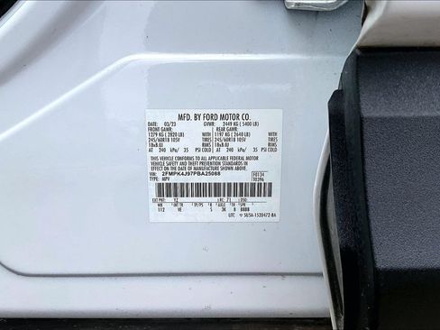 Used 2023 Ford Edge SEL AWD/4WD image 35