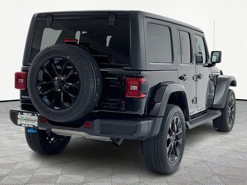 Used 2023 Jeep Wrangler Unlimited Sahara image 6