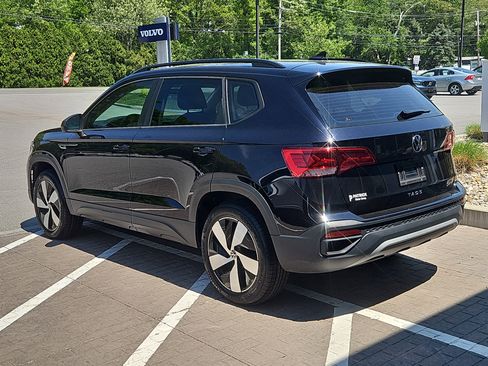Certified 2024 Volkswagen Taos S AWD/4WD image 8