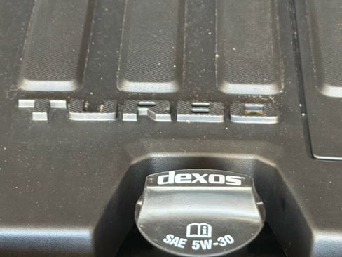 Used 2023 Chevrolet Silverado 1500 LT image 31