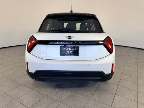 New 2026 MINI Cooper 4-Door Hardtop image 10