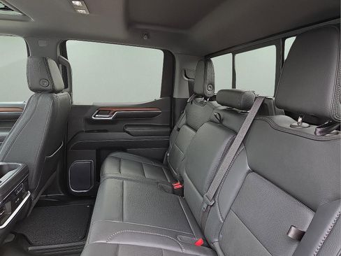 Certified 2023 GMC Sierra 1500 Denali w/ Denali Reserve Package AWD/4WD image 10