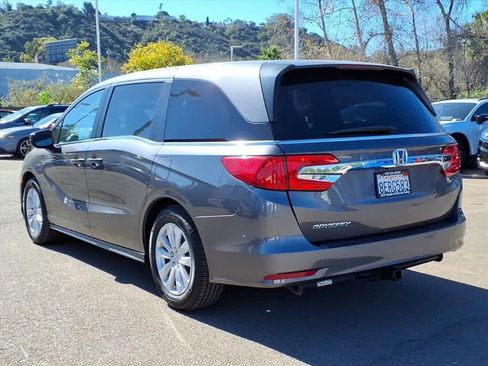 Used 2018 Honda Odyssey LX image 7