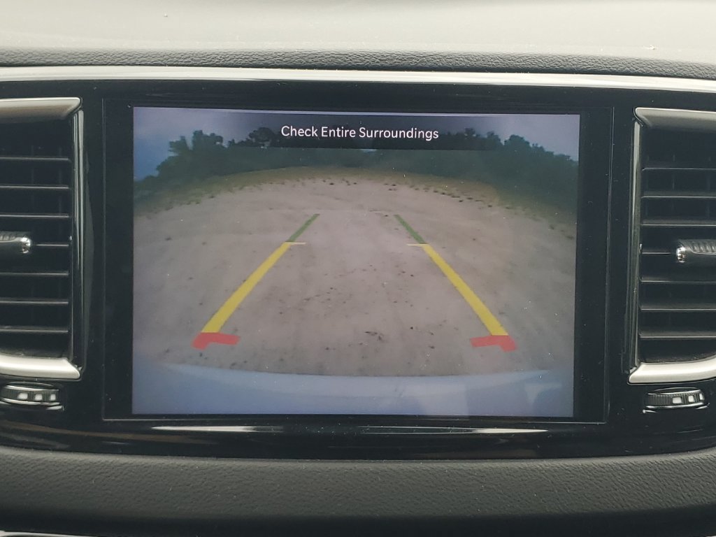 Used 2024 Chrysler Pacifica Touring-L FWD image 17