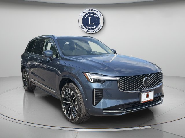 Certified 2026 Volvo XC90 B6 Plus AWD/4WD image 11