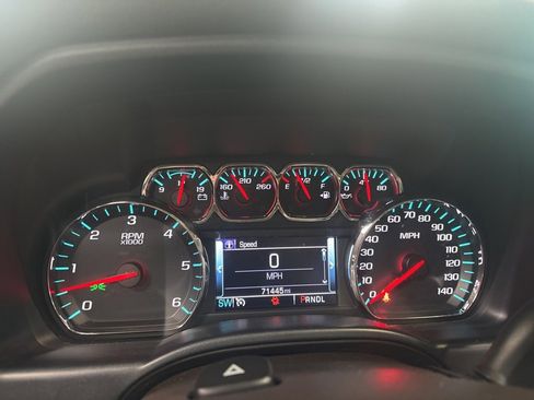 Used 2018 GMC Sierra 1500 SLT w/ SLT Preferred Package image 19