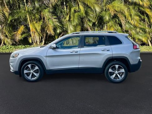 Used 2019 Jeep Cherokee Limited image 8