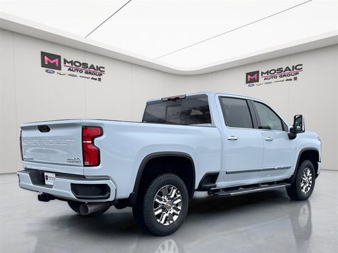 New 2026 Chevrolet Silverado 2500 High Country w/ High Country Premium Package image 7