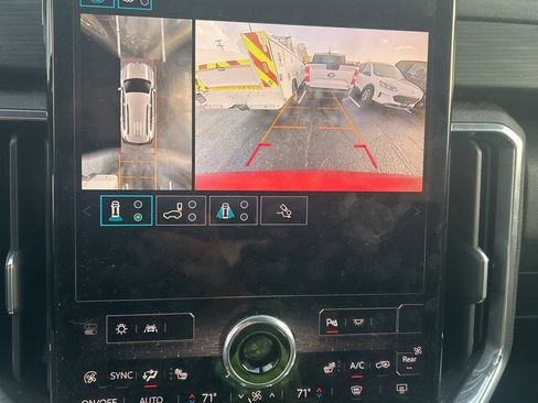 Used 2024 GMC Acadia Elevation w/ Trailering Package image 7