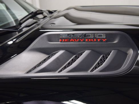 Used 2024 RAM 2500 Laramie w/ Sport Appearance Package AWD/4WD image 14