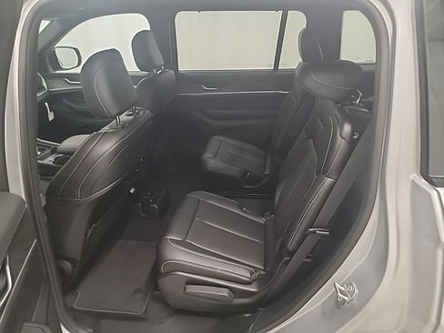 New 2025 Jeep Grand Cherokee L Limited w/ Luxury Tech Group II AWD/4WD image 10