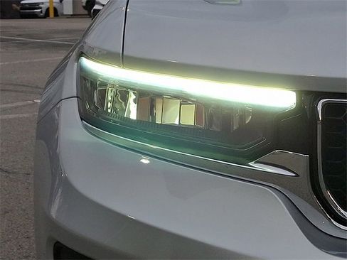 Used 2021 Jeep Grand Cherokee L Overland image 10