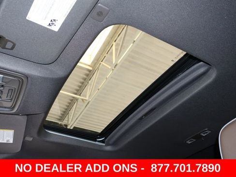 New 2026 GMC Sierra 3500 Denali w/ Denali Reserve Package AWD/4WD image 31