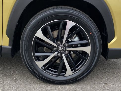 Certified 2023 Toyota Corolla Cross XSE image 12