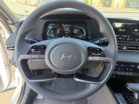 New 2026 Hyundai Elantra Blue image 23