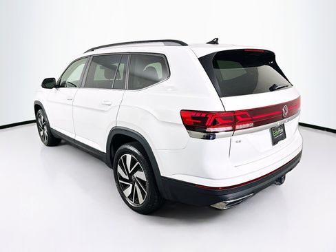 Used 2025 Volkswagen Atlas SE image 5