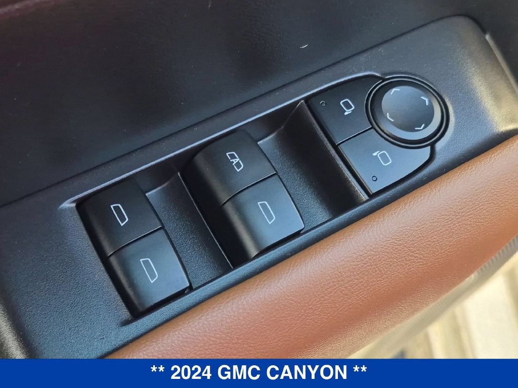 Used 2024 GMC Canyon AT4 w/ Canyon Safety Plus Package AWD/4WD image 15