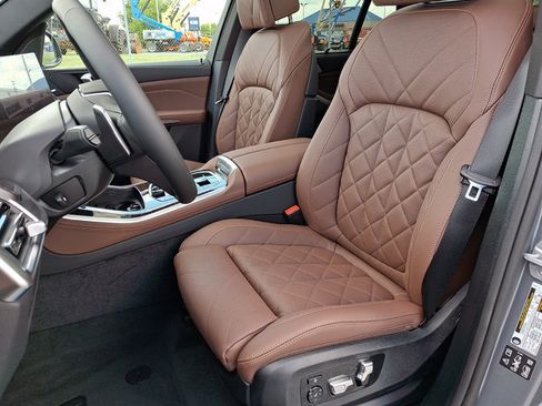 New 2026 BMW X5 xDrive40i AWD/4WD image 9