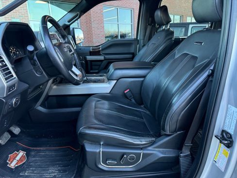 Used 2015 Ford F150 Platinum w/ Equipment Group 701A Luxury image 6