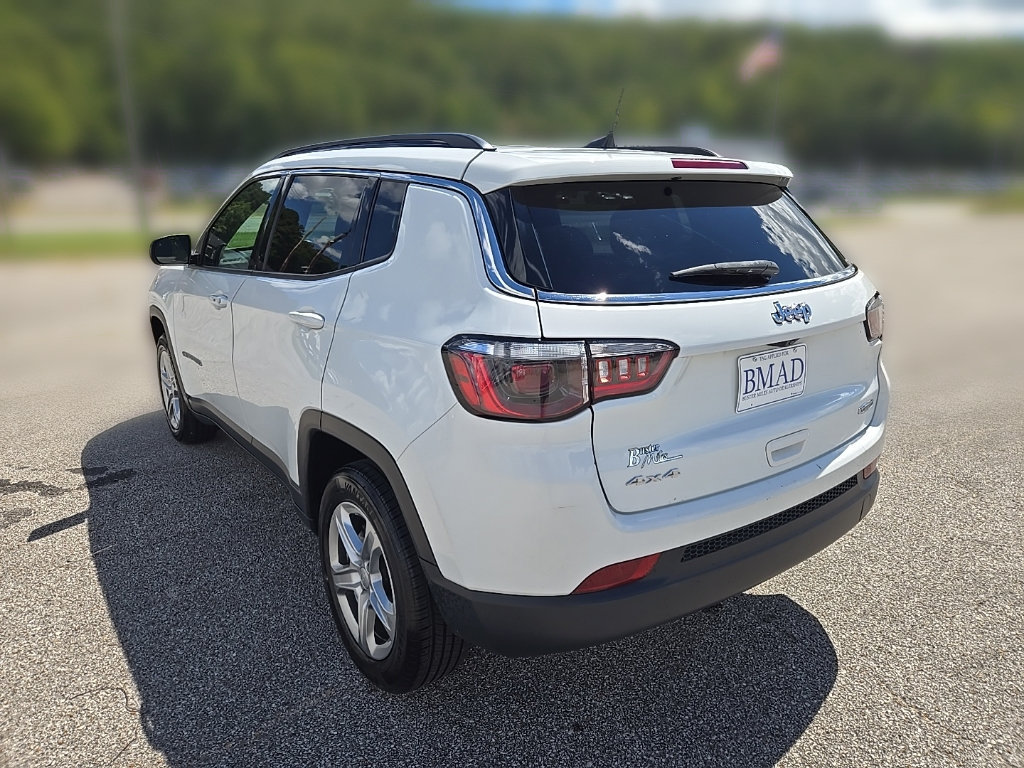 Used 2023 Jeep Compass Latitude AWD/4WD image 10