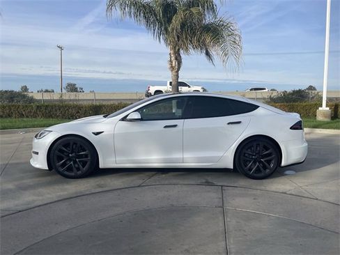 Used 2022 Tesla Model S image 5