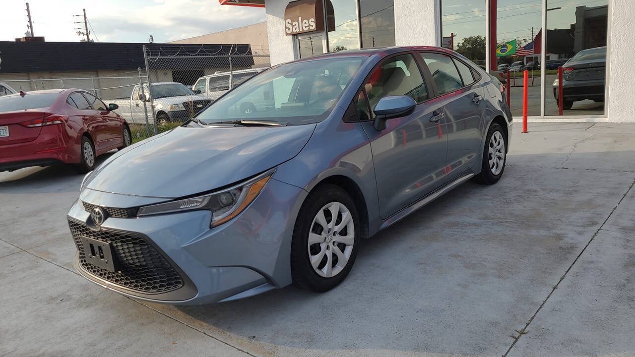 Used 2021 Toyota Corolla LE FWD image 2