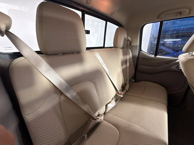 Used 2016 Nissan Frontier SV w/ SV Value Truck Package AWD/4WD image 30