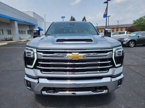 Used 2024 Chevrolet Silverado 2500 LTZ image 9