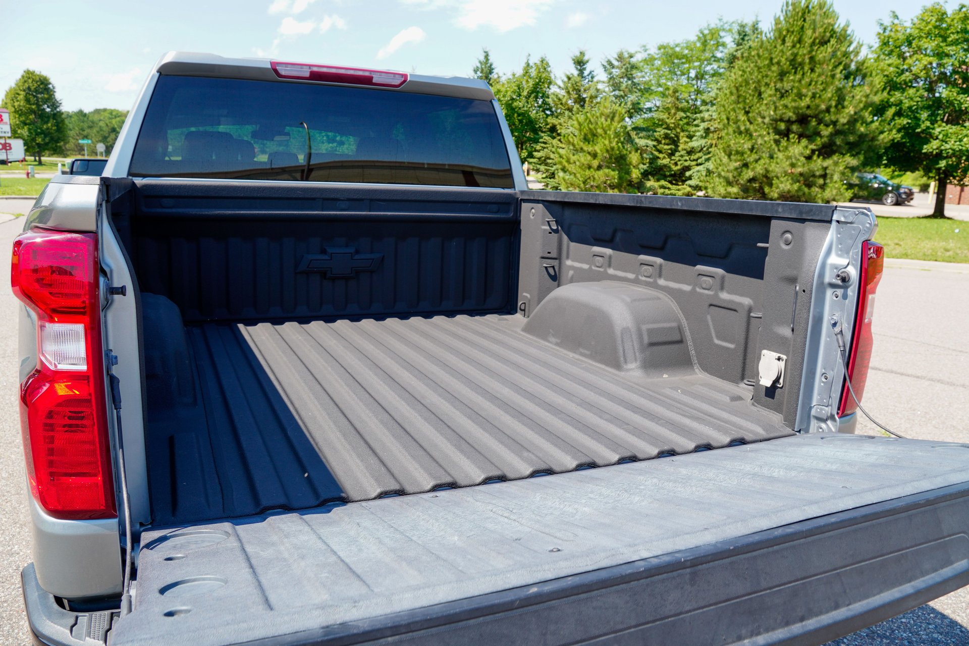 Used 2024 Chevrolet Silverado 1500 Custom Trail Boss w/ LPO, Dark Essentials Package AWD/4WD image 33
