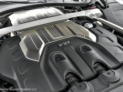Used 2024 Bentley Flying Spur V8 AWD/4WD image 52