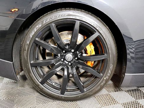 Used 2014 Nissan GT-R Premium image 51