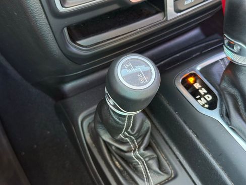 Used 2022 Jeep Gladiator Overland w/ Popular Equipment Package image 23