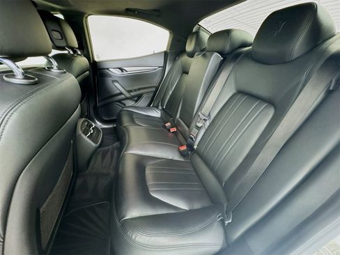 Used 2021 Maserati Ghibli S image 23