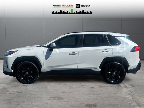 Certified 2023 Toyota RAV4 SE w/ Convenience Package AWD/4WD image 2