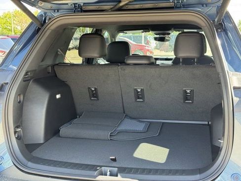 New 2026 Chevrolet Equinox RS w/ Convenience Package III FWD image 26