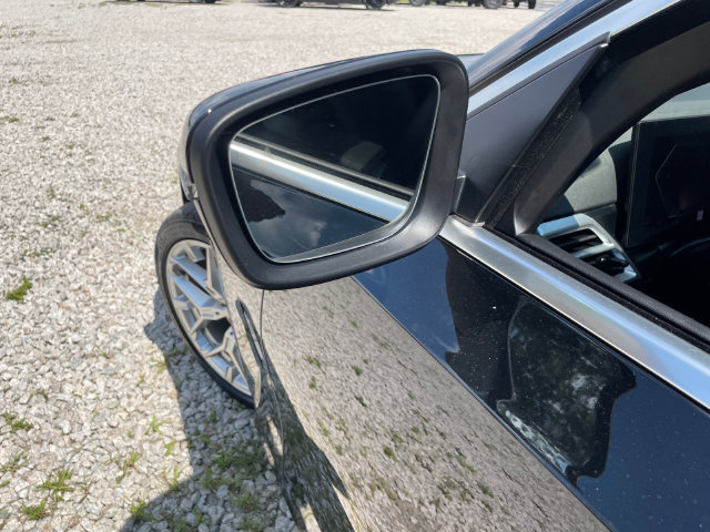 Used 2026 BMW 330i xDrive Sedan AWD/4WD image 6