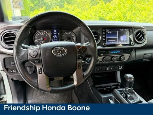 Used 2023 Toyota Tacoma TRD Off-Road AWD/4WD image 23