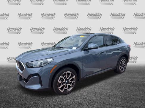 Certified 2025 BMW X2 xDrive28i AWD/4WD image 5