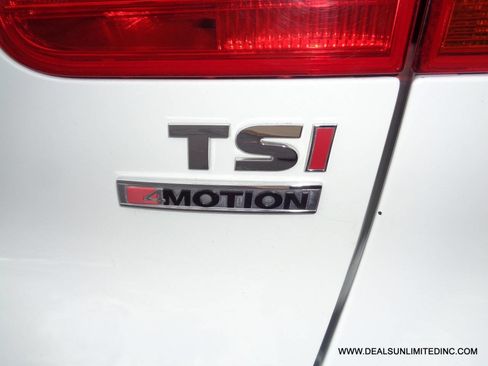 Used 2017 Volkswagen Tiguan Wolfsburg Edition AWD/4WD image 6