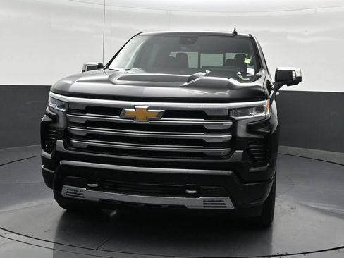 Used 2023 Chevrolet Silverado 1500 High Country w/ Technology Package RWD image 9
