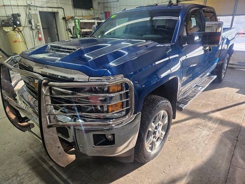 Used 2019 Chevrolet Silverado 2500 LTZ w/ Duramax Plus Package image 4