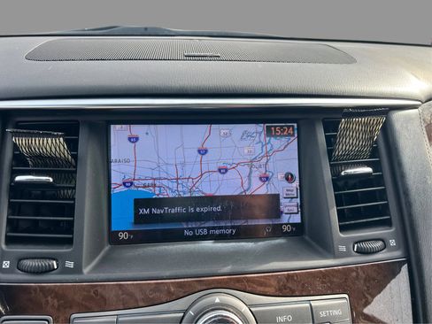 Used 2013 INFINITI QX56 4WD w/ Deluxe Touring Pkg image 29