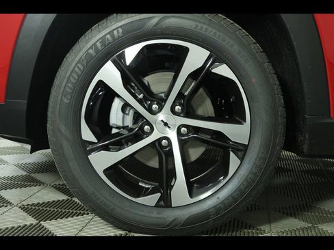 New 2026 Chevrolet Trax RS w/ Sunroof Package FWD image 14
