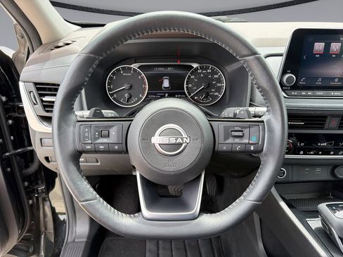 Used 2023 Nissan Rogue SV w/ SV Premium B Package FWD image 21