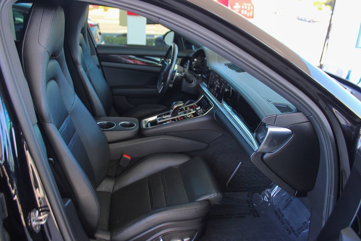 Used 2019 Porsche Panamera 4 AWD/4WD image 30