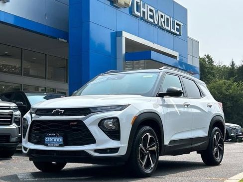 Certified 2021 Chevrolet TrailBlazer RS w/ Convenience Package image 1